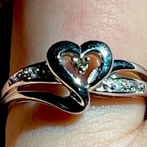 10k solid white gold / genuine diamond ring